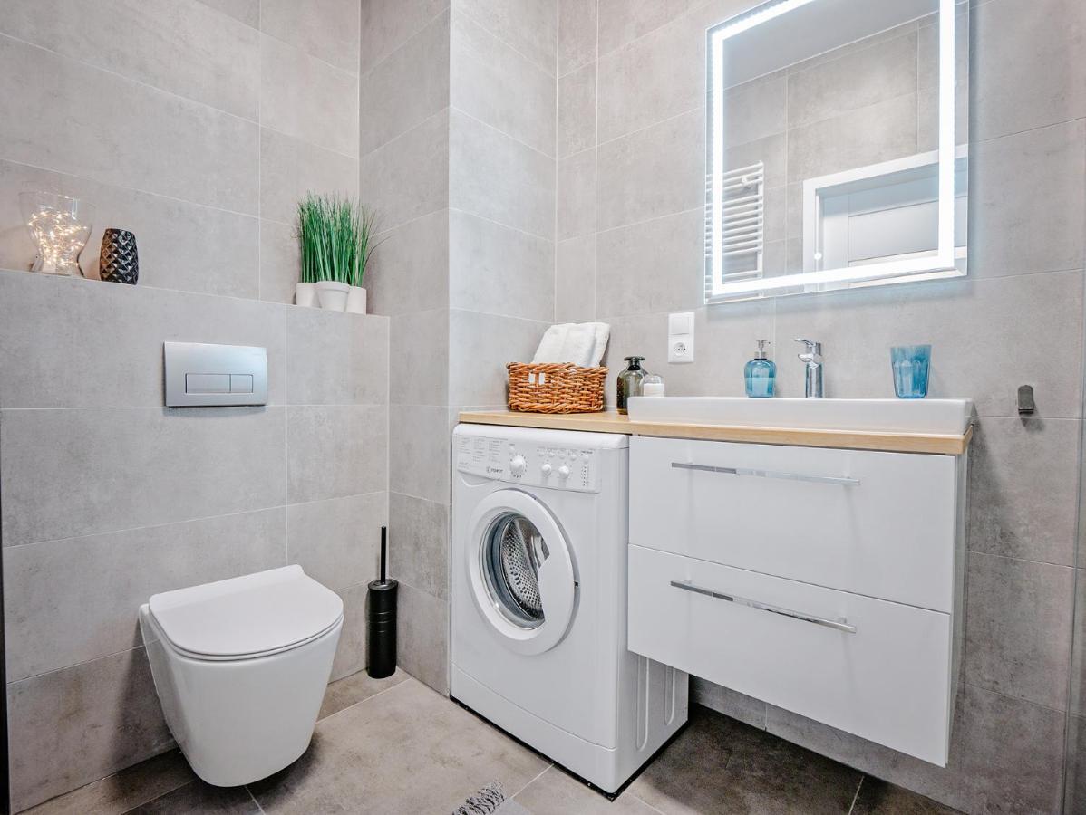 Good Time Apartments - Boznicza 1 I Male Garbary 8 Poznan Luaran gambar